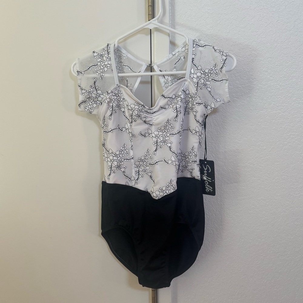 NWT Suffolk Evening Soirée Pinch Front Cap Sleeve Leotard Adult M White/Black